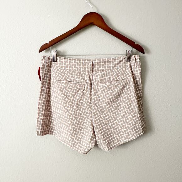 Spanx Sunshine Shorts UPF 50 4” Inseam Tan & White Shorts Women's Size Large NEW - Picture 5 of 10